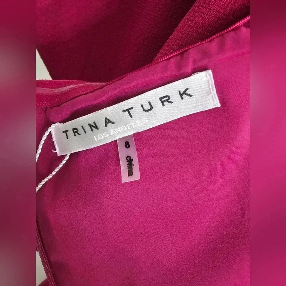 NWT Trina‎ turk zeal off the shoulder crepe cape cocktail dress raspberry size 8 - Picture 5 of 8